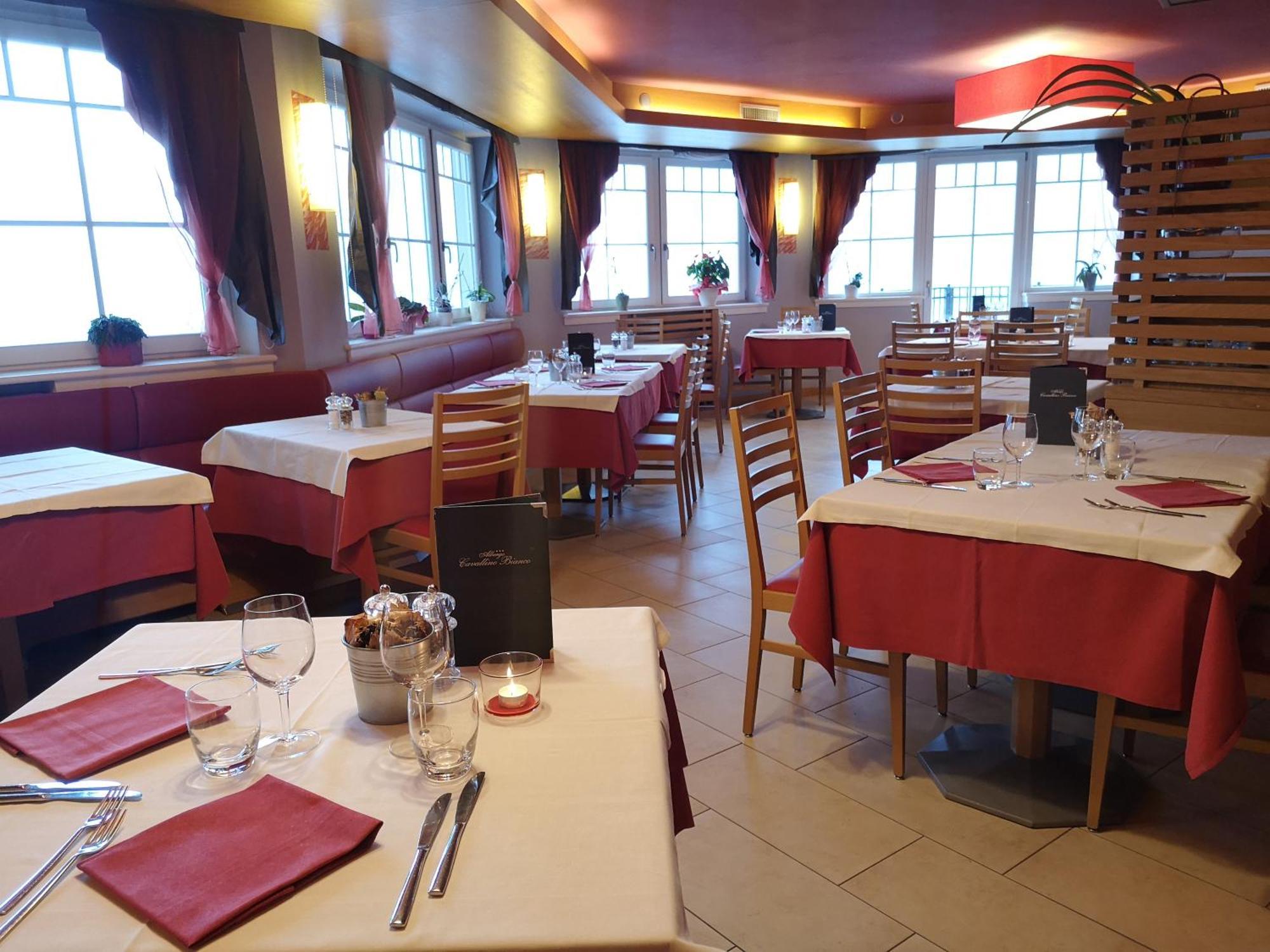 Albergo Cavallino Bianco Rumo Zewnętrze zdjęcie